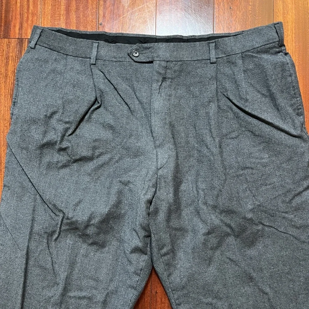 Jos A Bank Pants Mens 42x31 Gray WOOL Executive Collection Pleated Cuffed Preppy